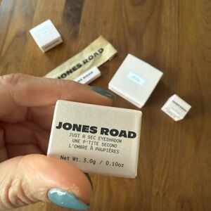 Jones Road just a sec eyeshadow in cool brown